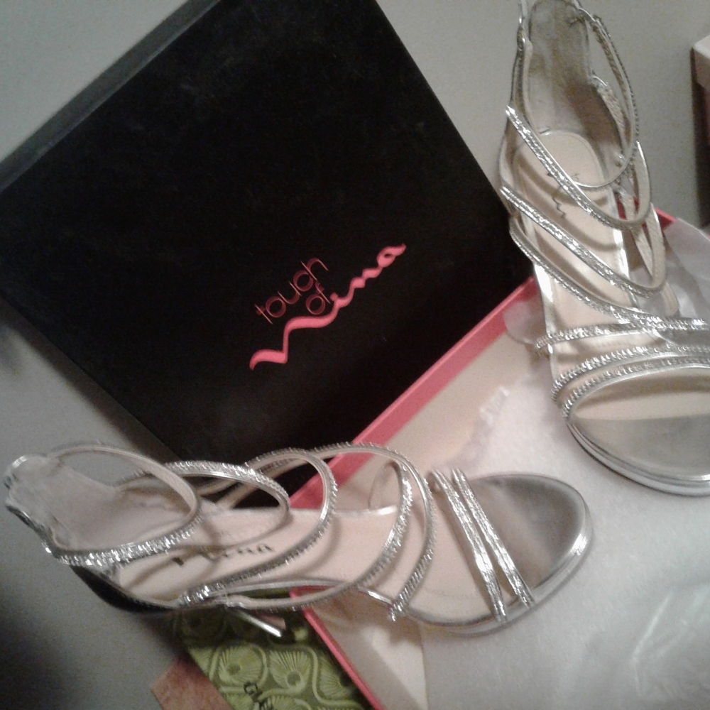 Shoes - Picture 3 of 5